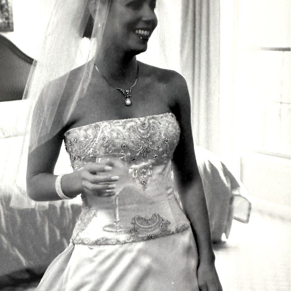 Reem Acra Wedding Gown in excellent condition